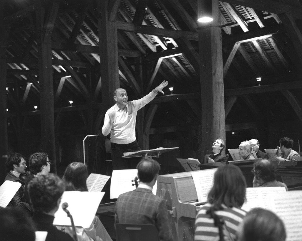 Georg Solti, nommé depuis quelques mois directeur musical de l’Orchestre de Paris