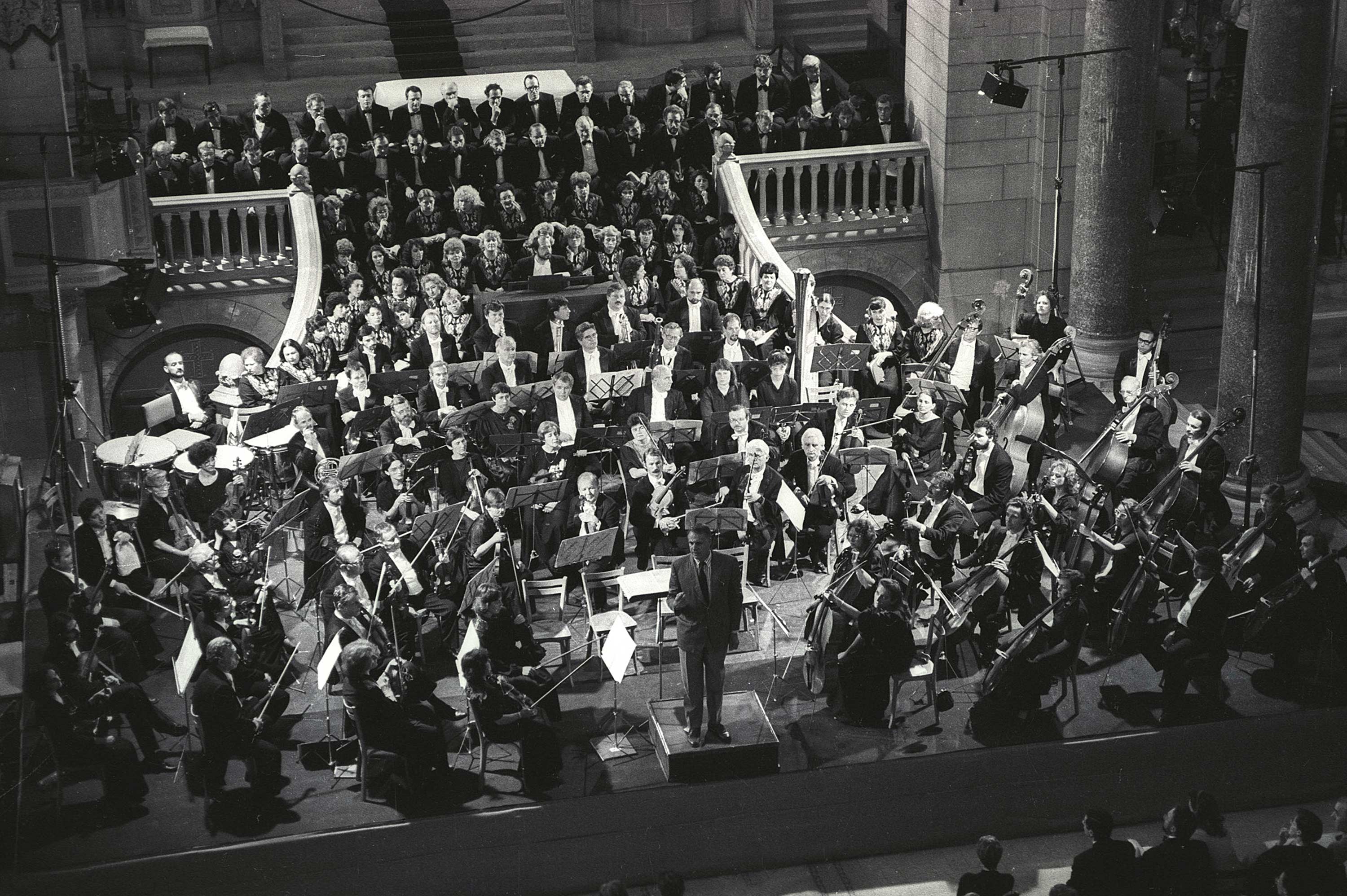 Christus. LW I7 - Franz Liszt Orchestre et Choeur de Budapest Basilique St Martin de Tours Christus. LW I7 - Franz Liszt Orchestre et Choeur de Budapest Basilique St Martin de Tours