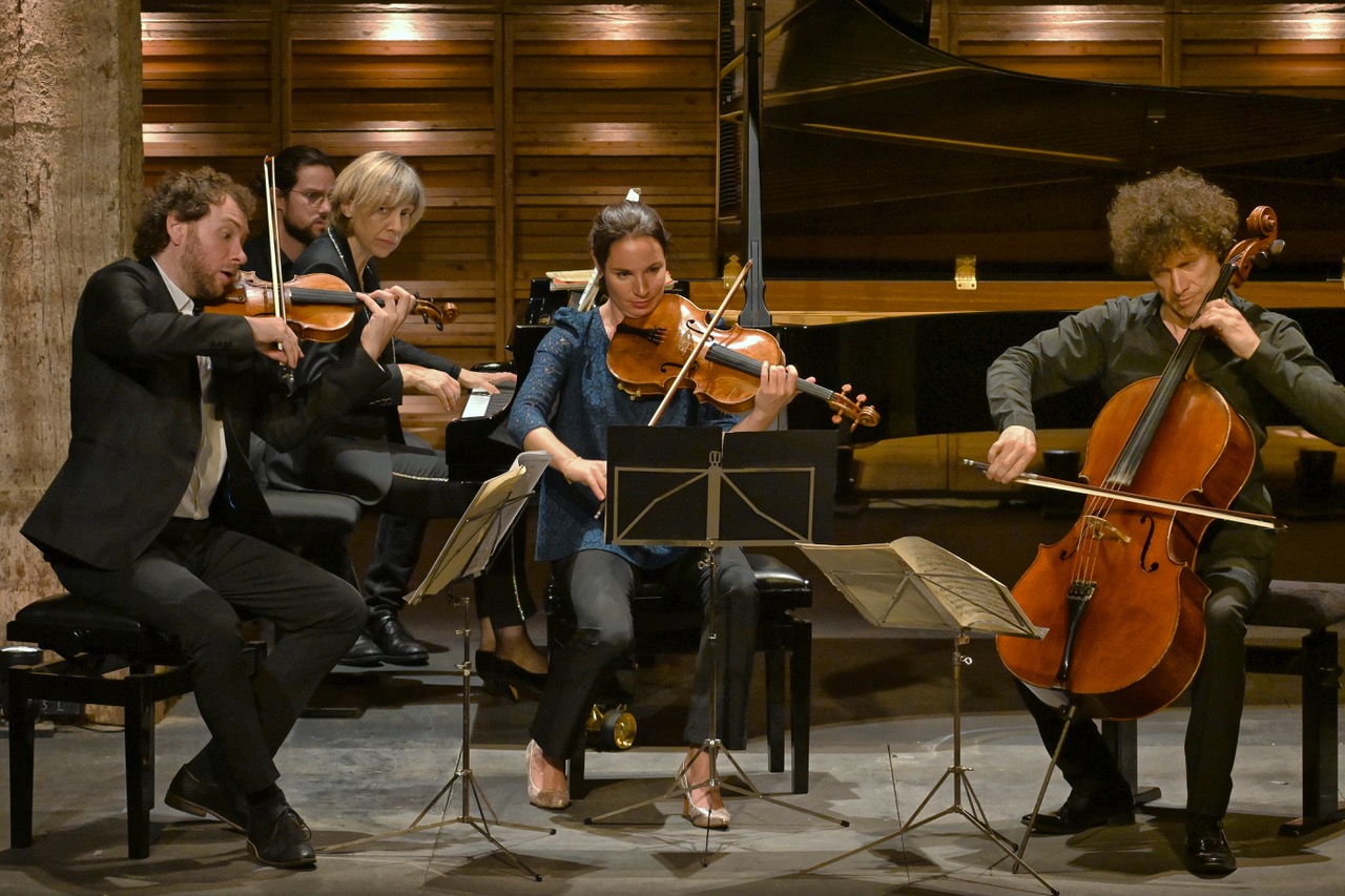 Claire Desert,pianiste en quatuor _Festival Grange de Meslay juin 2022 Claire Desert,pianiste en quatuor _Festival Grange de Meslay juin 2022