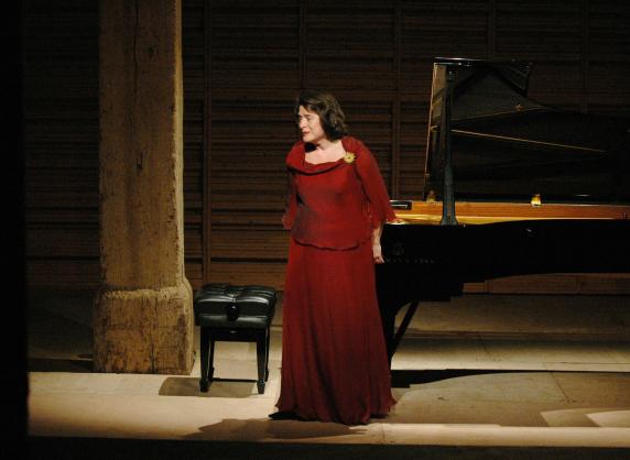 Elisabeth Leonskaïa_ Meslay 2004_ Gérard Proust