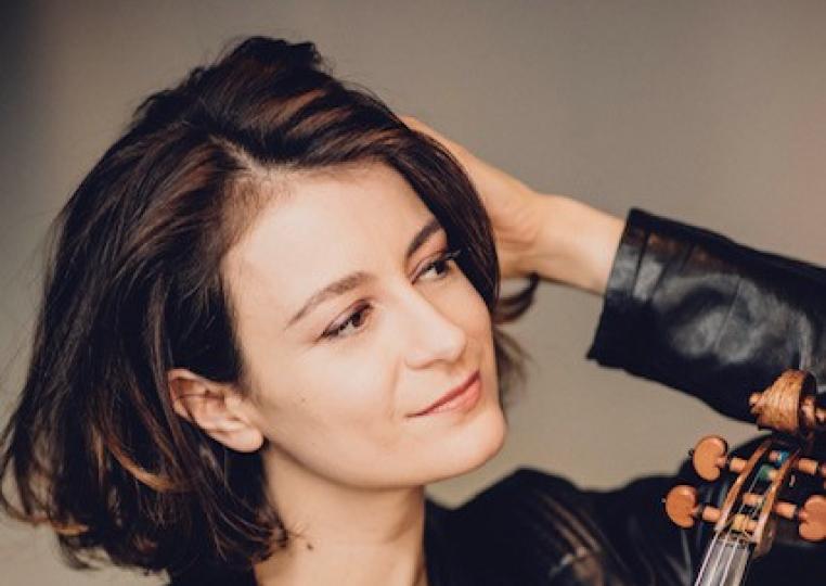 Liya Petrova_ violon_ photo Denis Allard