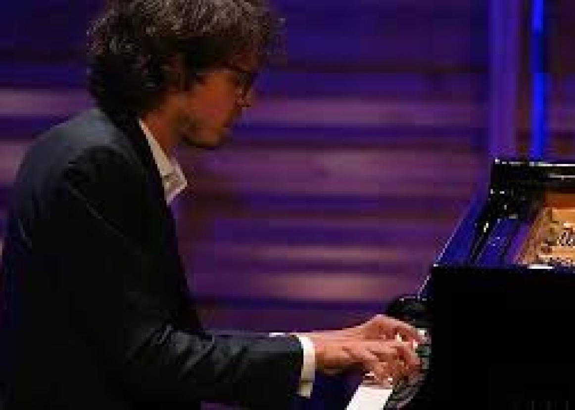 Lucas Debargue au Festival 2020 de la Grange de Meslay